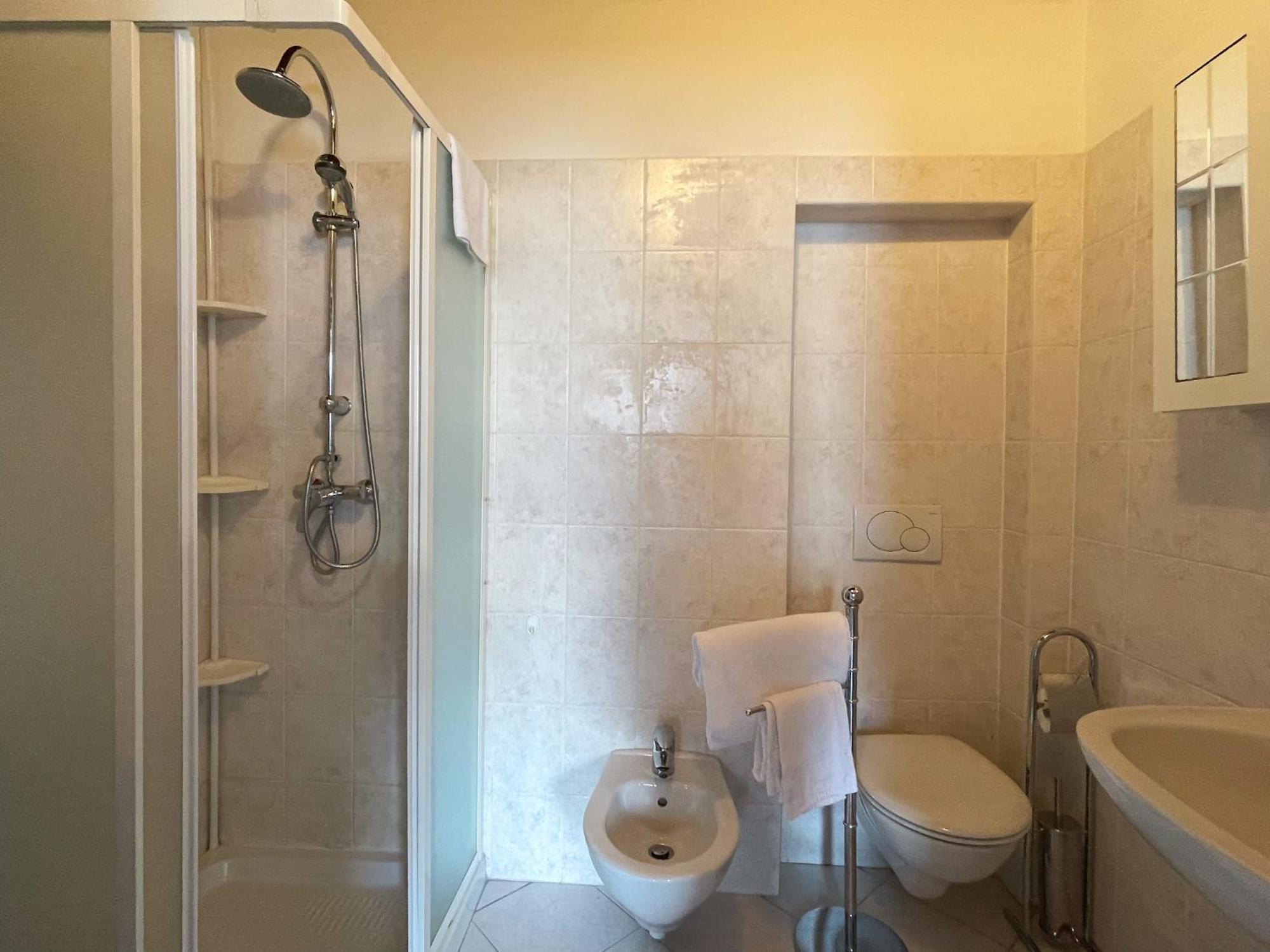 Renzo E Lucia Lake View Apartment Oliveto Lario Εξωτερικό φωτογραφία