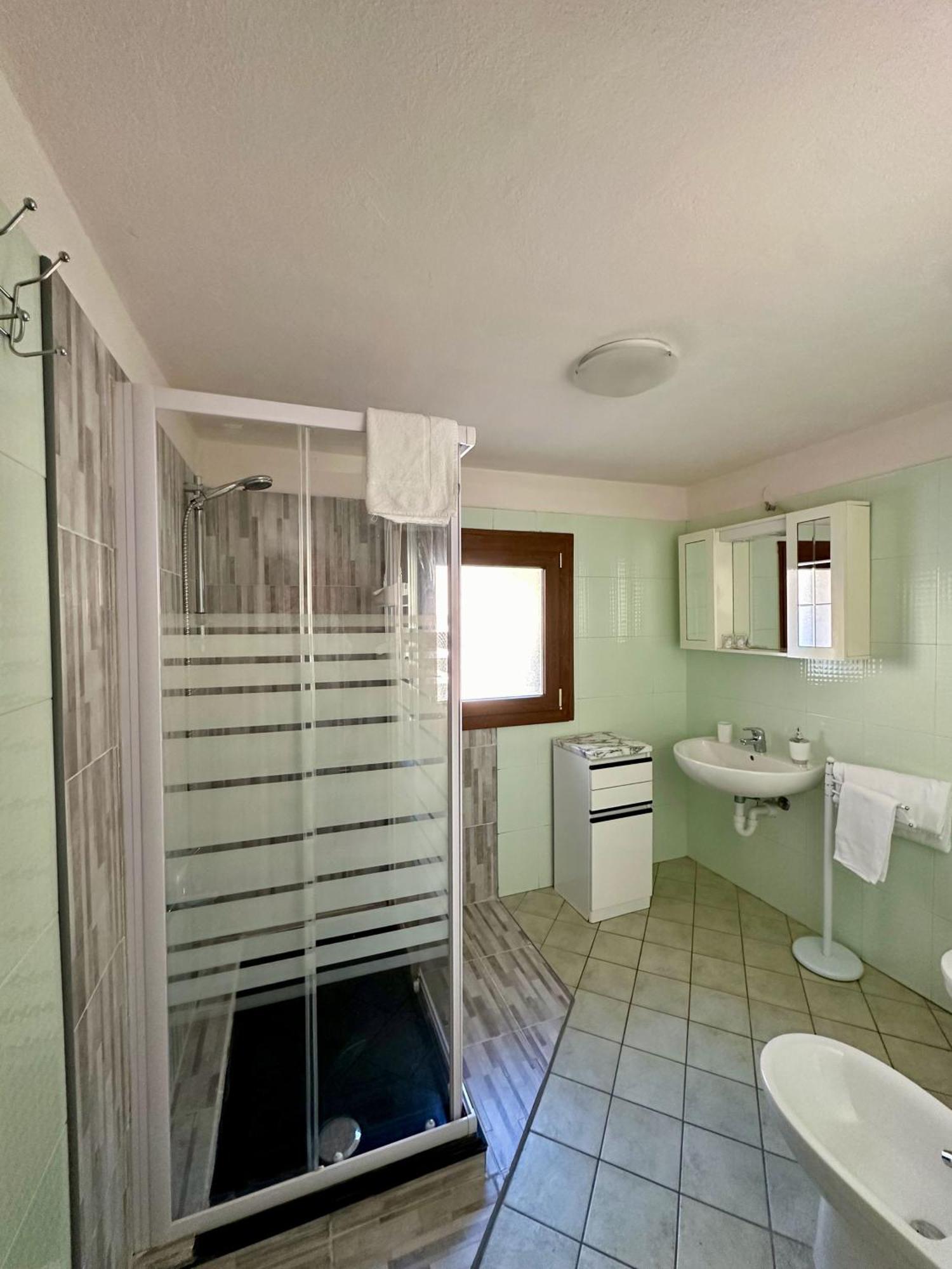Renzo E Lucia Lake View Apartment Oliveto Lario Δωμάτιο φωτογραφία