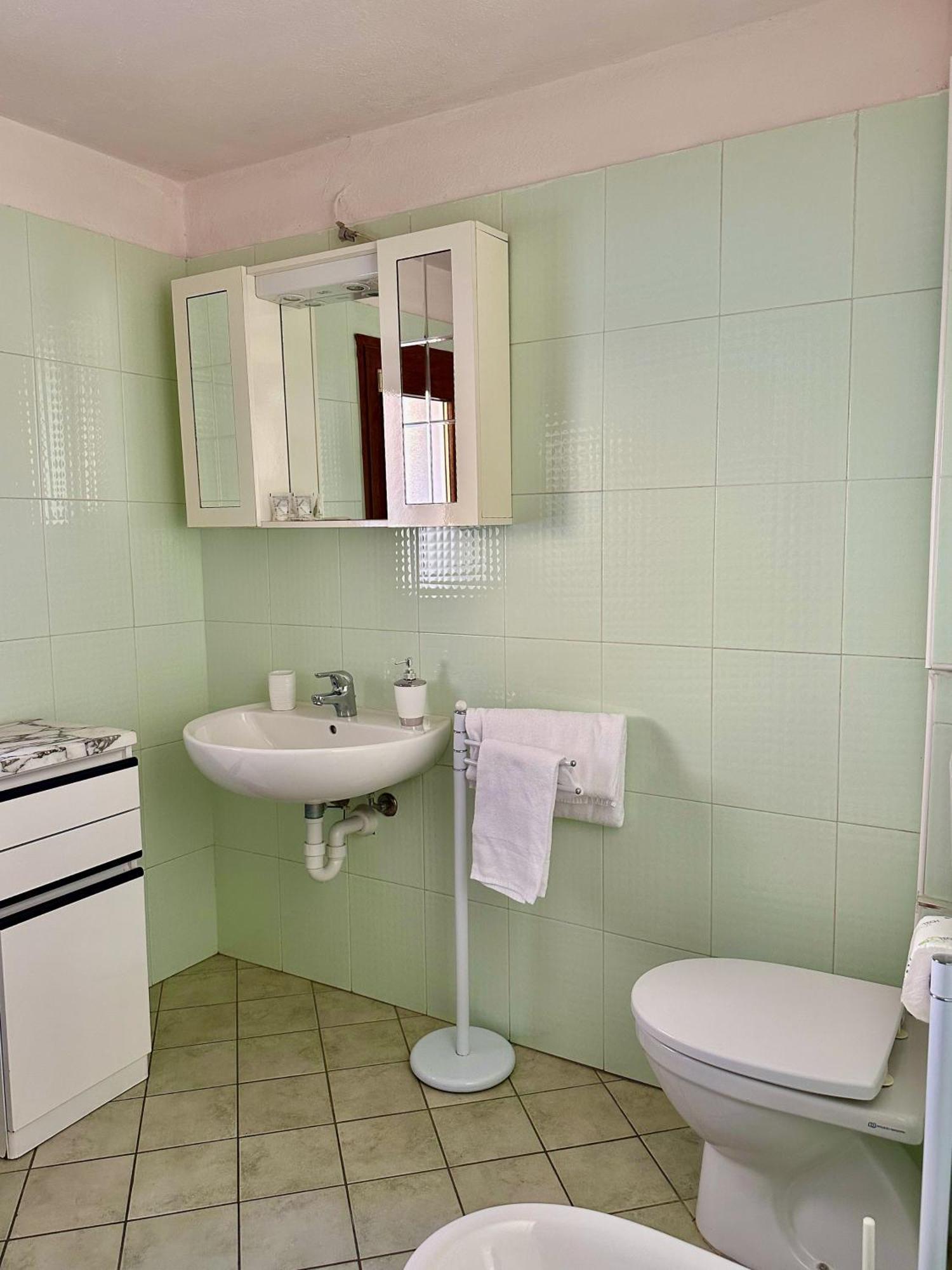 Renzo E Lucia Lake View Apartment Oliveto Lario Δωμάτιο φωτογραφία
